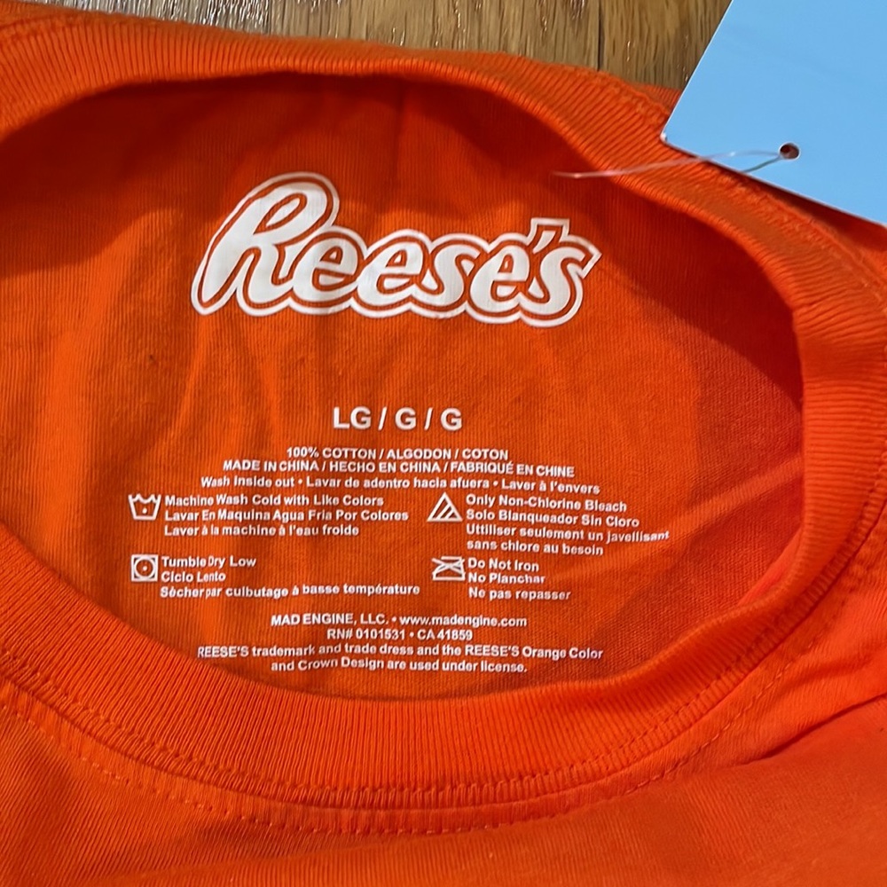 NWT Reese’s Sz. Large Crop Top w/ Rough Edges - Picture 2 of 3